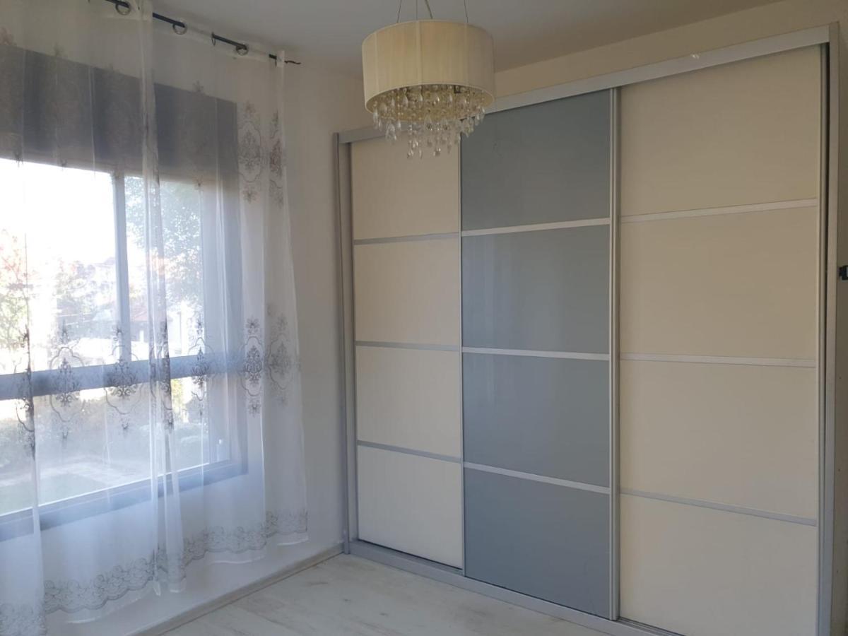 Turdeluxe Company Large 4 Bedroom Apartement In Central Rechovot Εξωτερικό φωτογραφία